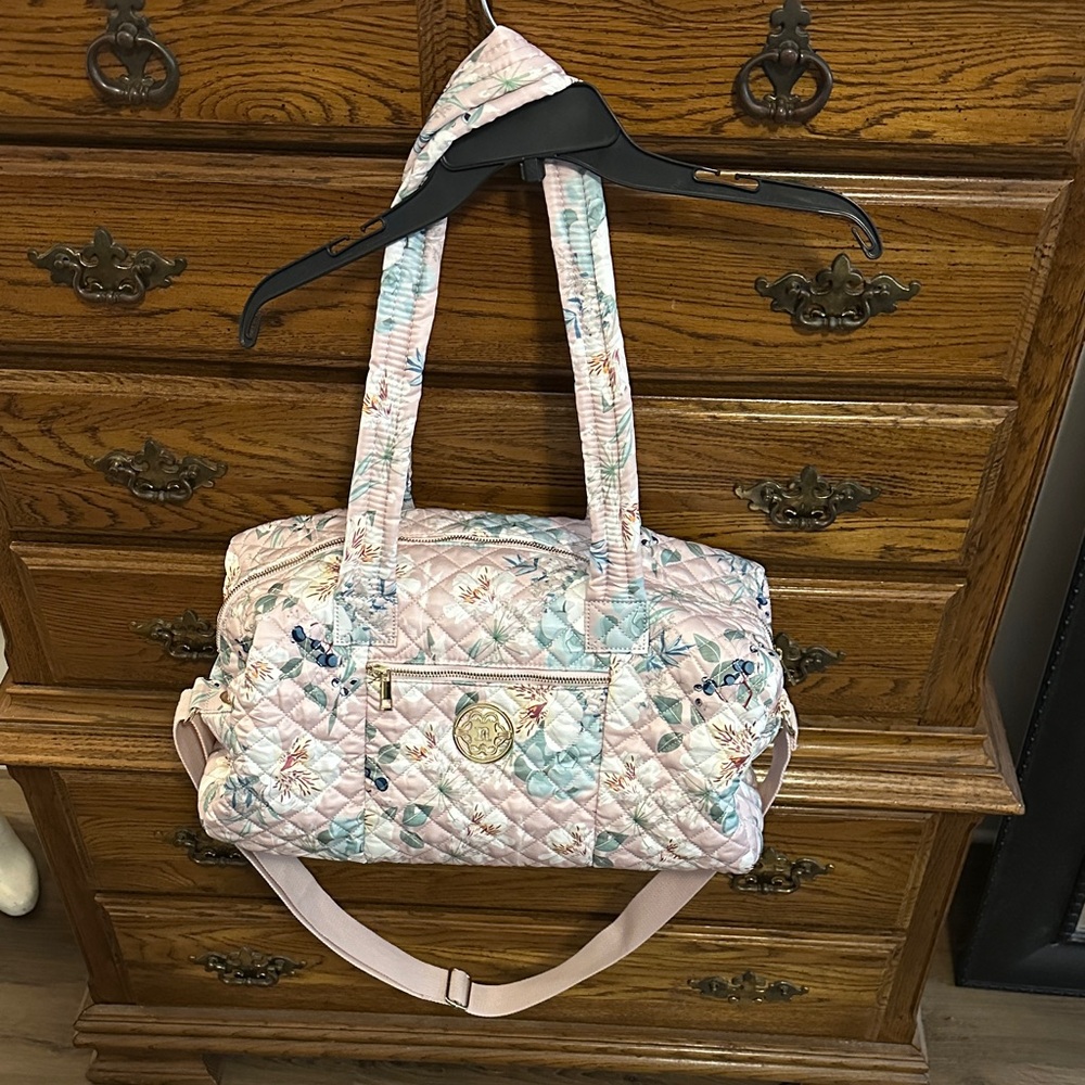 Nanette Lepore Pastel Floral Quilted Travel Bag  Adjustable strap 17”W 9.5” H 9” - Picture 4 of 14